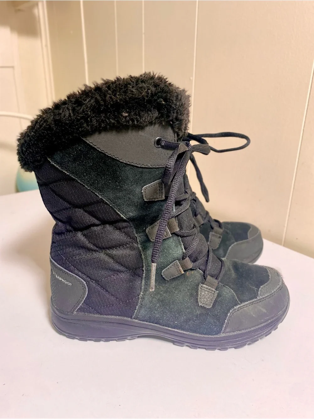 Columbia Ice Maiden II Women Waterproof Winter Boots Size 9 Black Leather Laceup